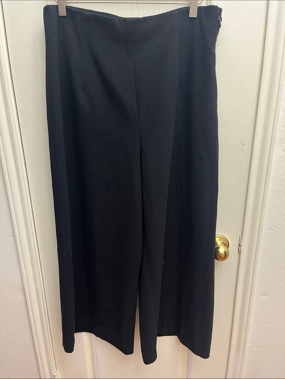 Zara Black Wide-Leg Cropped Trousers